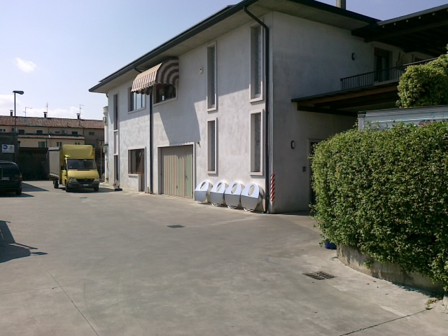 L'AZIENDA